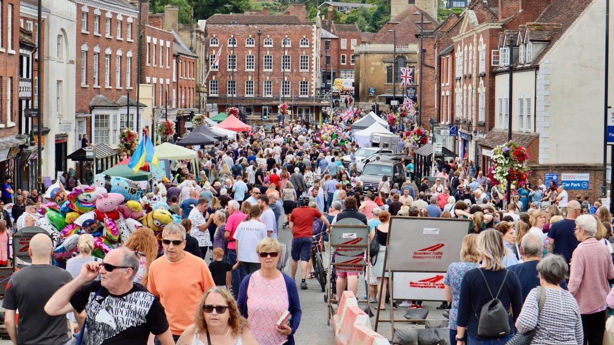 Bewdley Carnival: Hundreds flock to town for popular event